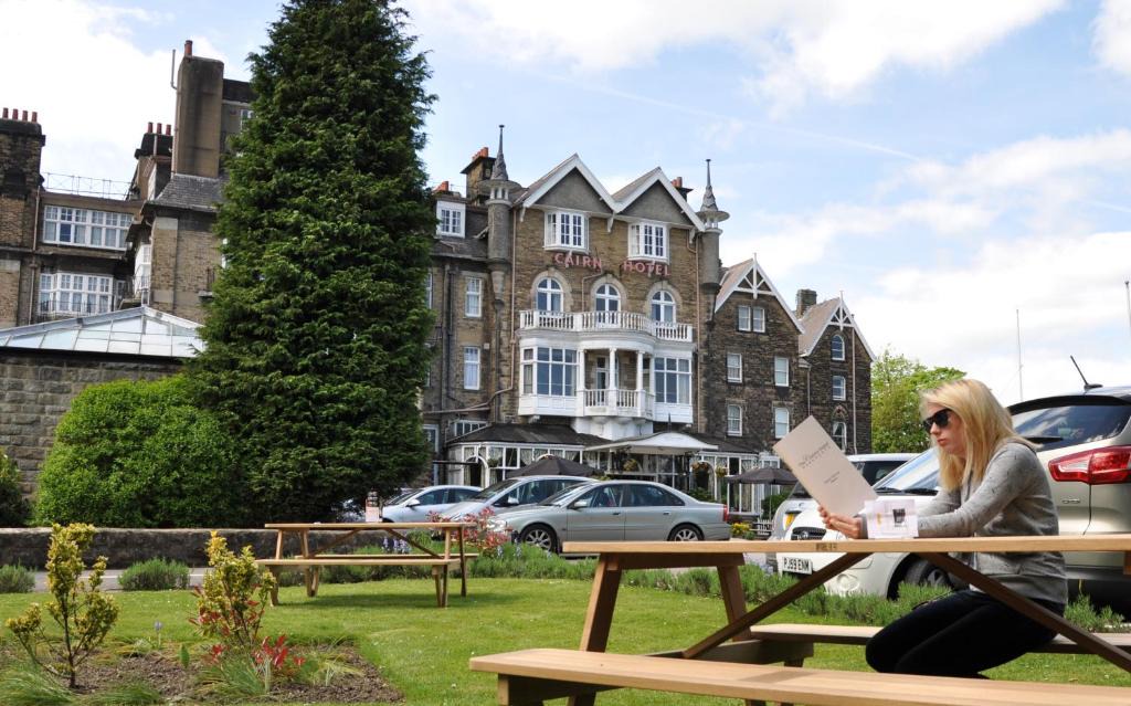 Harrogate Hotel | Cairn Hotel