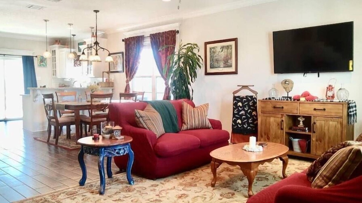 Lake Charles House | Cajun Cabin at Penn Properties