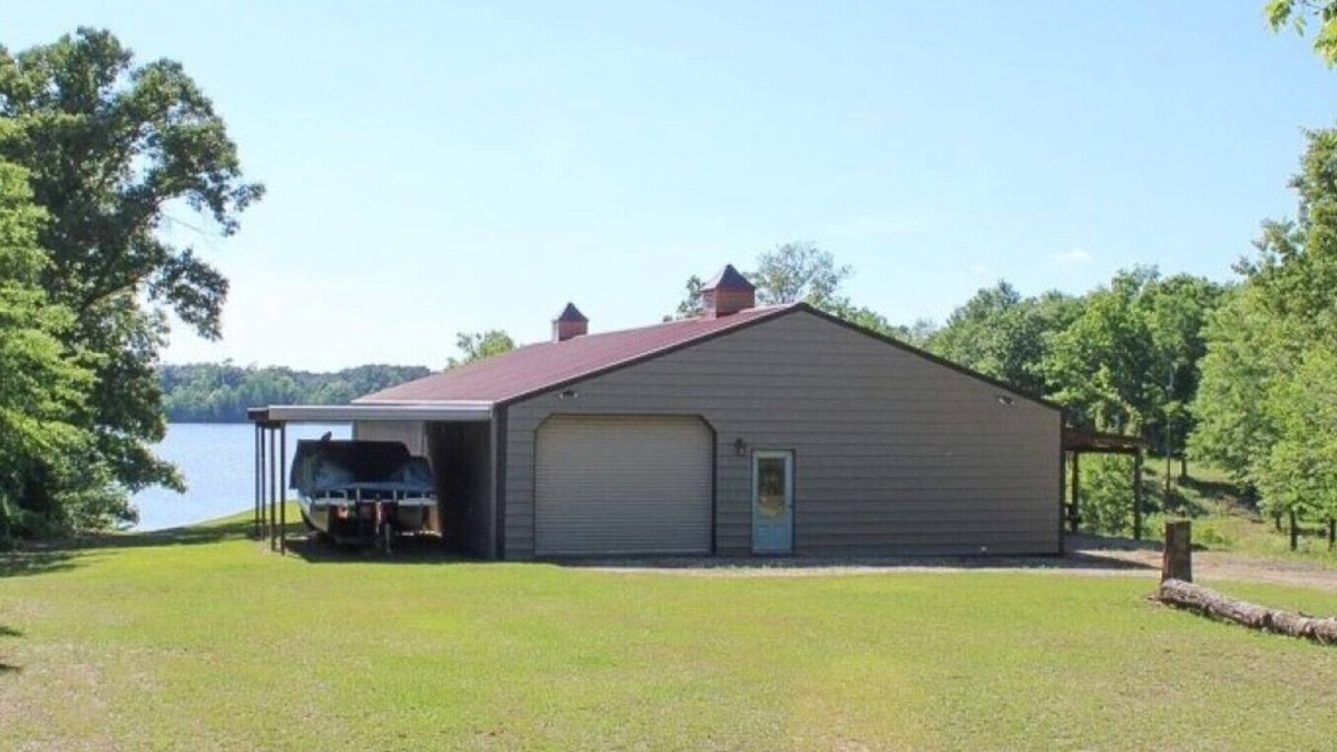 Negreet Cabin | Cajun Party Place .