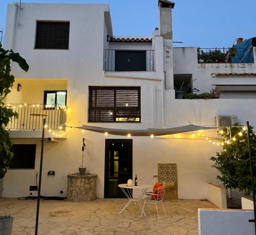 La Riera de Gaia House | Cal Jaume Content