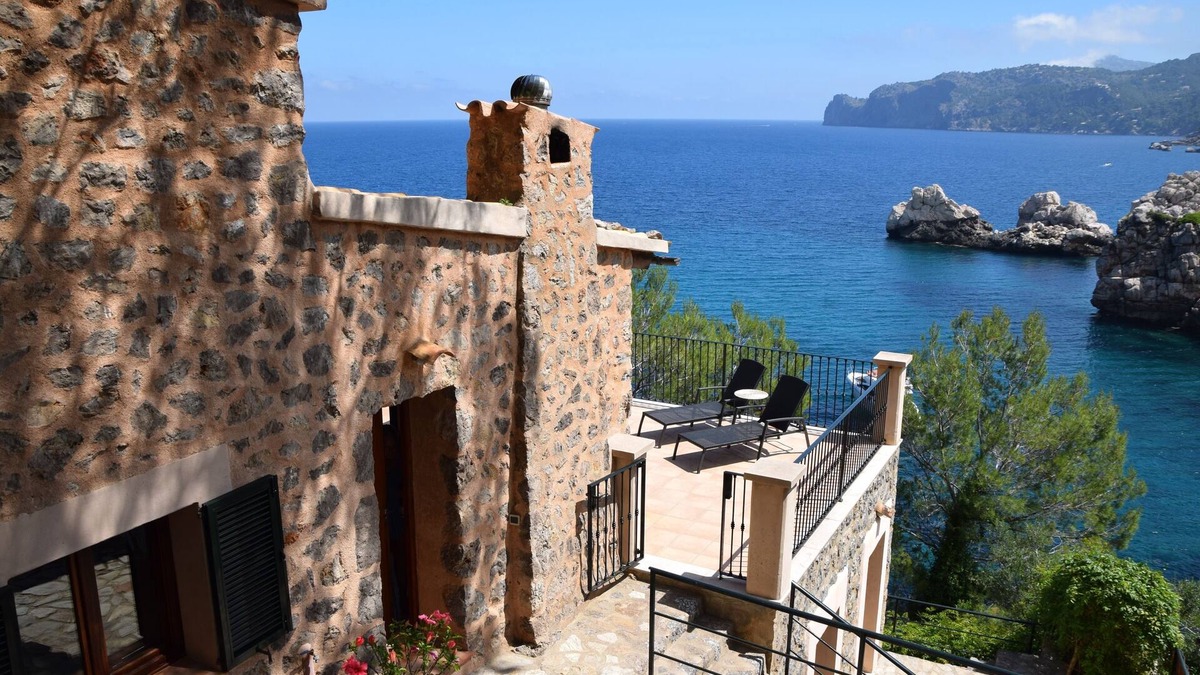 Deia House | Cala Deia, simply the best stunning sea views and a stroll to the cala beach.