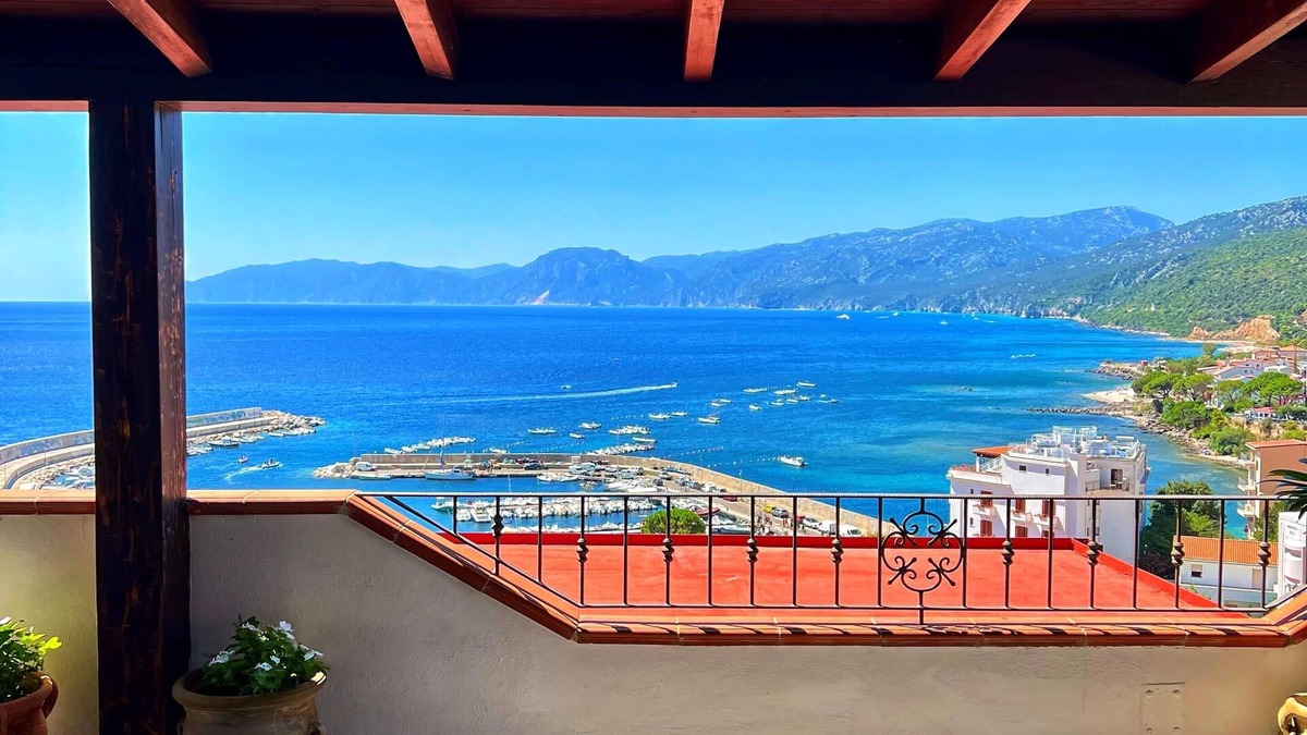 Cala Gonone Apartment | Cala Gonone, Sardinia, house with beautiful sea view