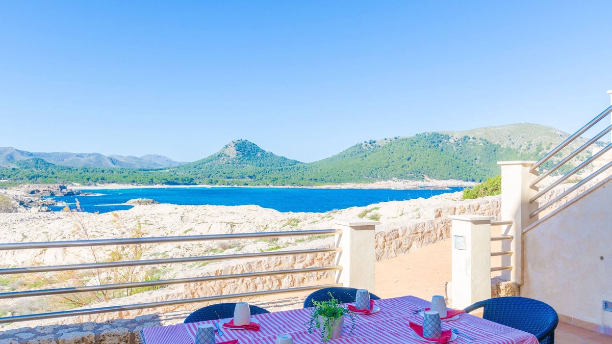 Cala Agulla House | CALA LLITERES 5 - Chalet with sea views in Cala Lliteres (Cala Ratjada). Free WiFi
