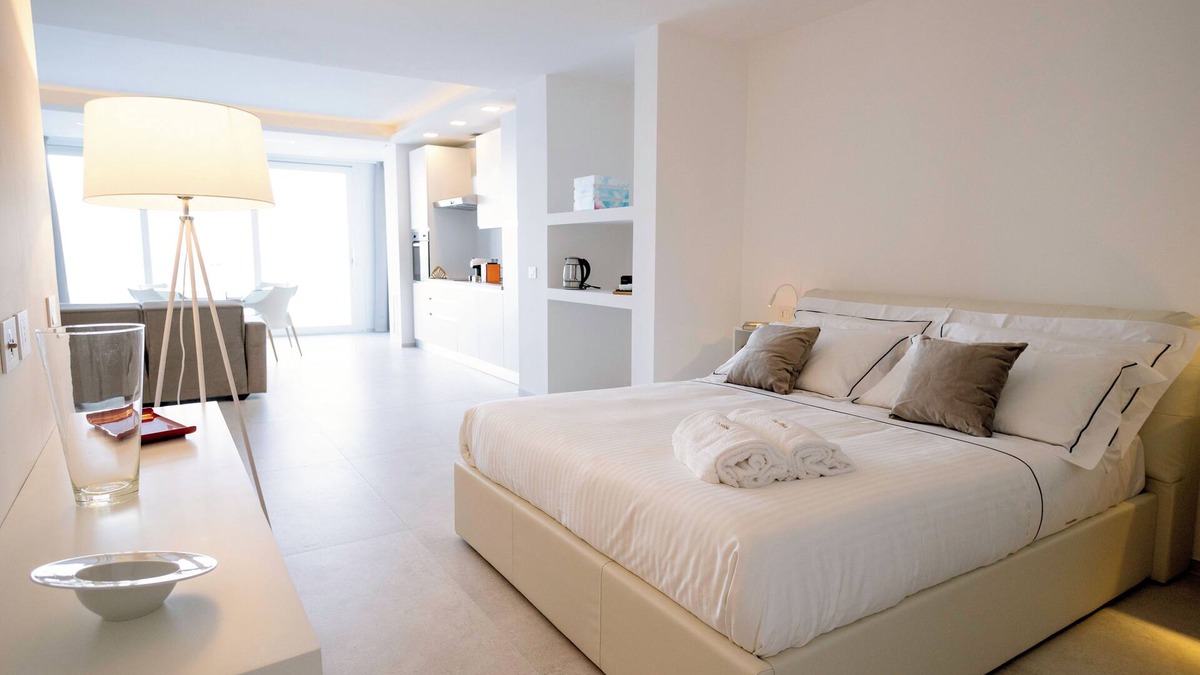 Molfetta Apartment | [Calammare Apartment N°6 Blu] - Seaview - Molfetta - Private Beach & Gym