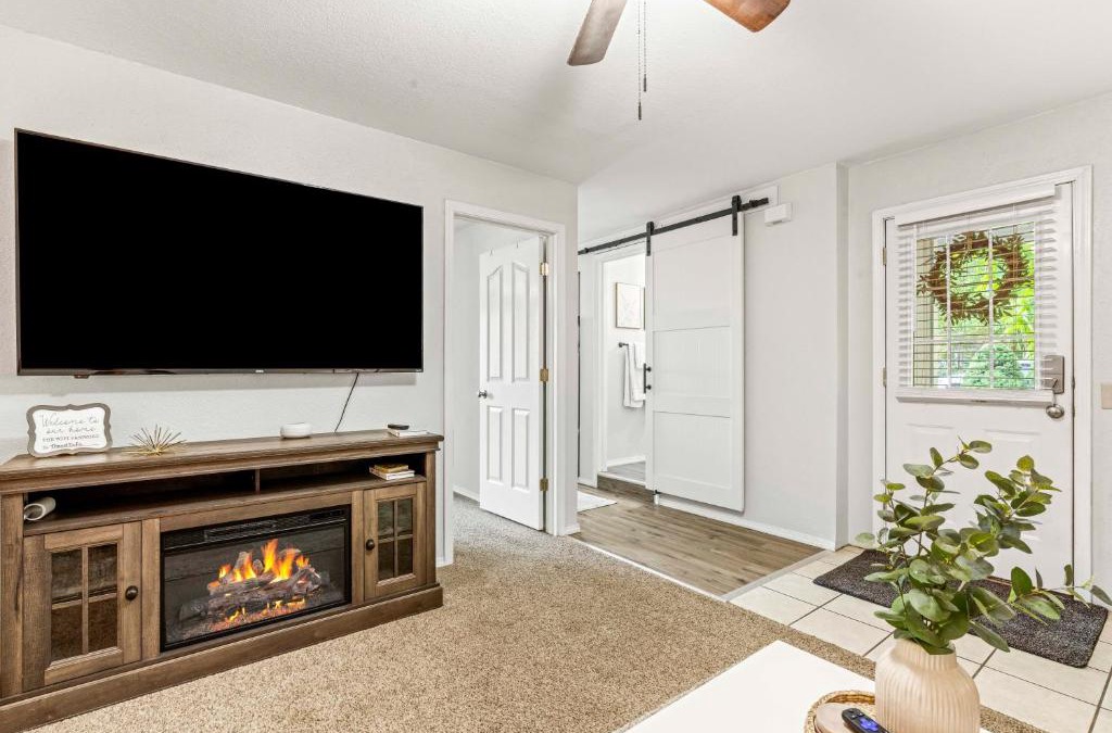 Caldwell House | Caldwell Charming 1BedBath Home next Golf Course