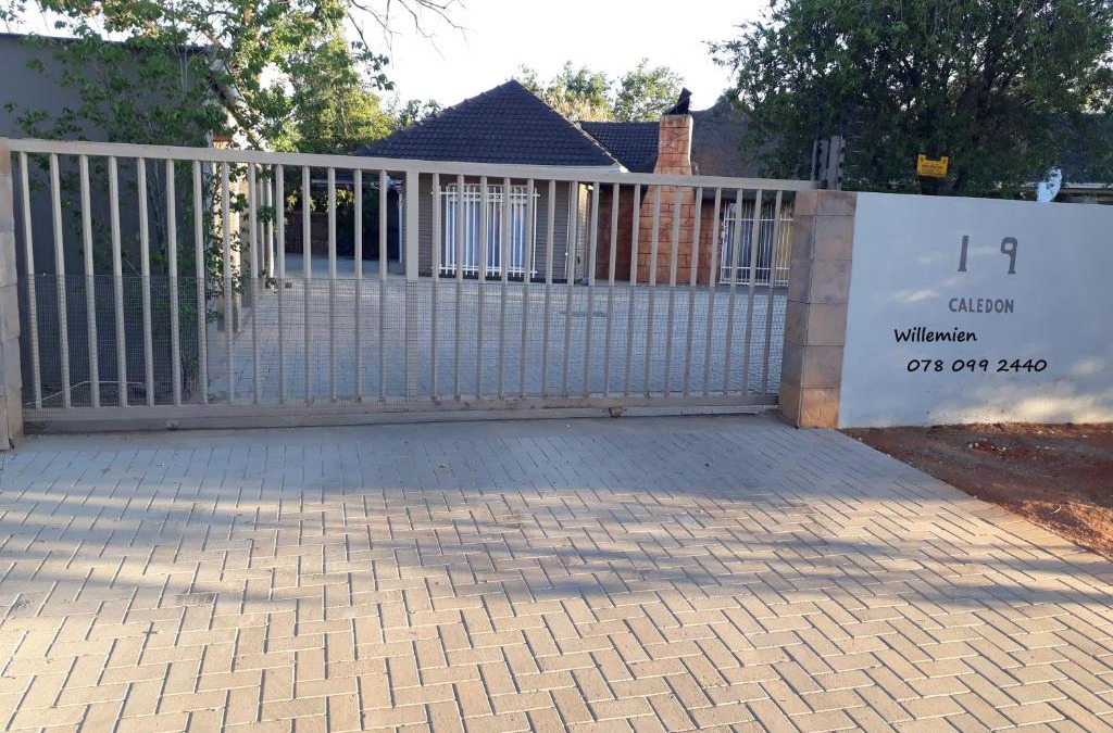 Kimberley House | Caledon Overnight Rooms