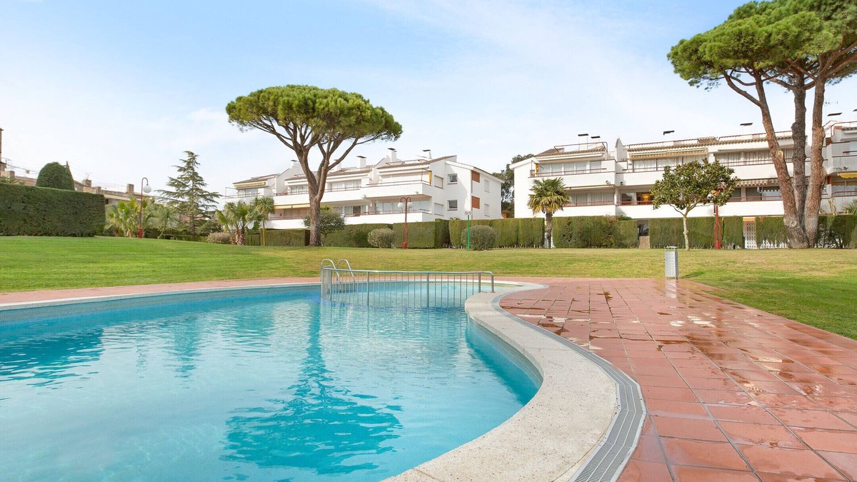 Calella de Palafrugell Apartment | Calella Park 13-A - Apartment with pool near the beach of Llafranc