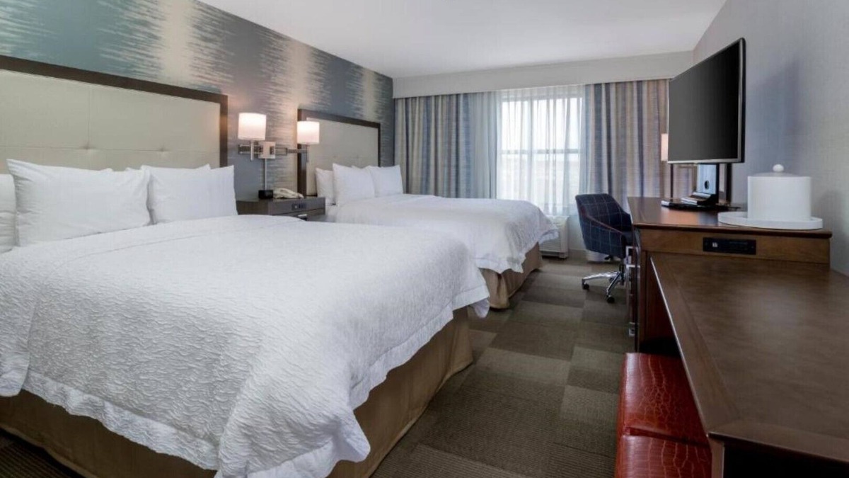Poway House | CALIFORNIA COMFORT IN THE POWAY BUSINESS PARK