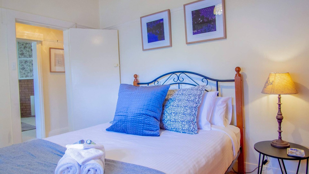 California Gully House | Californian Bungalow Near Bendigo Showgrounds