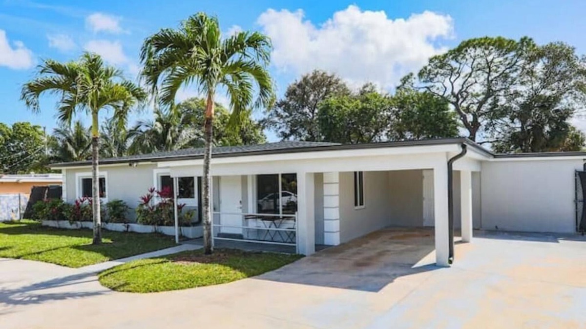 Fort Lauderdale House | Califronia-Style Retreat - 1100