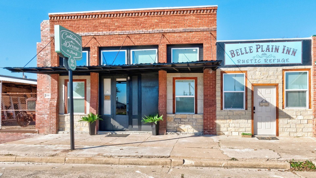 Baird Apartment | Callahan Divine
