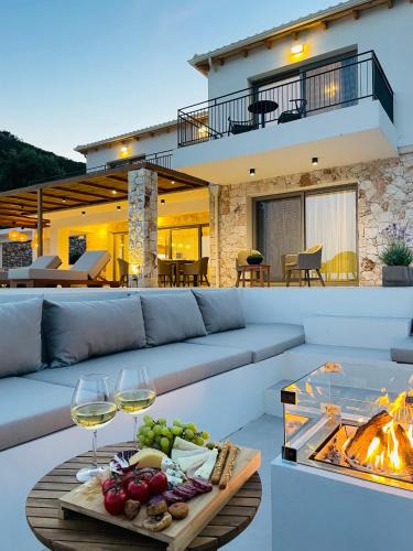 Evgiros Villa | Calliste Villa