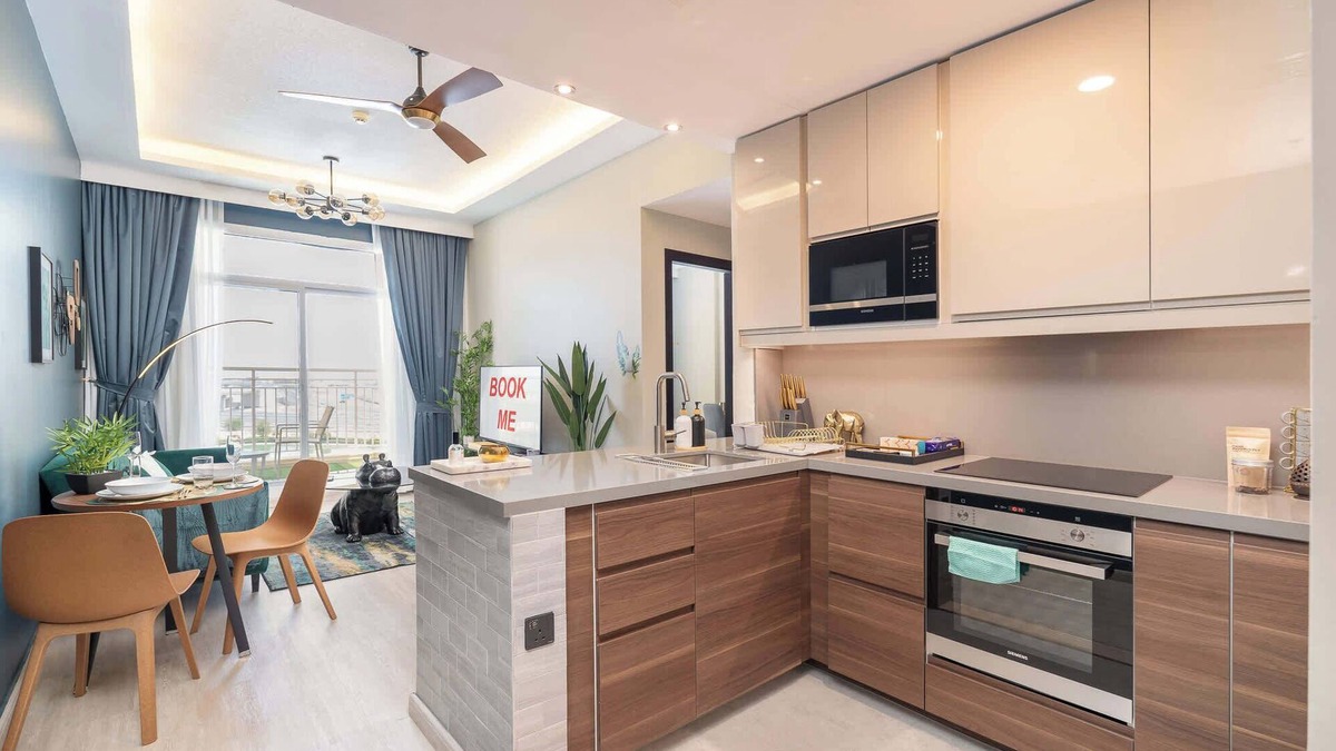 Dubai Apartment | Calm 1-Bedroom With Relaxing Balcony Atmosphere in Liwan