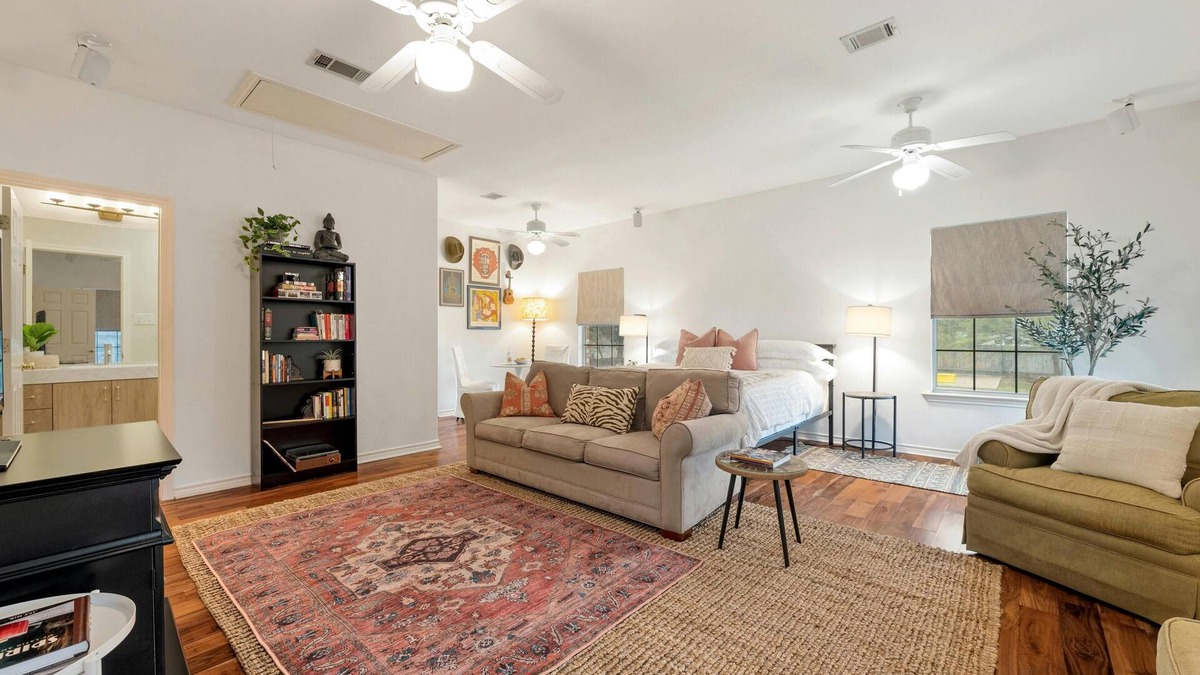 Deer Creek Apartment | Calm & serene, private upstairs 550 sq foot studio, stunning sunrise + sunsets!