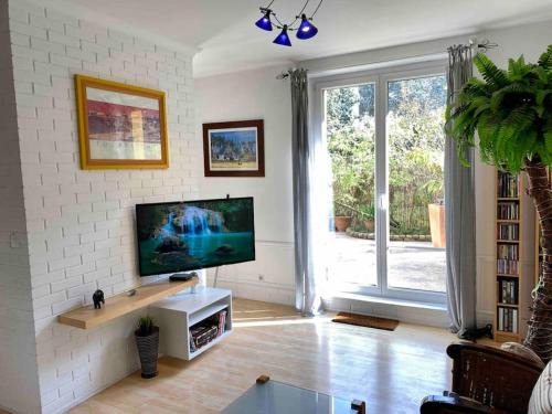 Boulogne-Centre Apartment | Calme et terrasse arborée en centre ville