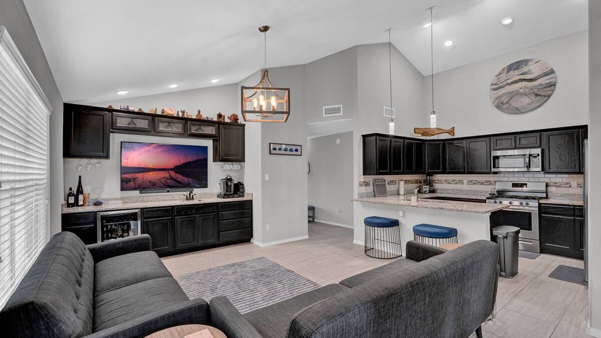 Biggs Field House | Calming Retreat
