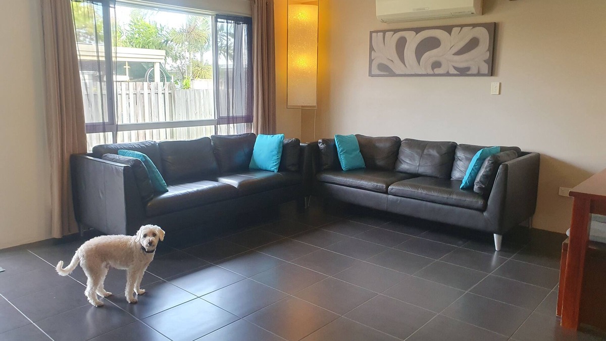Caloundra House | Caloundra Beach Townhouse - Pet friendly.