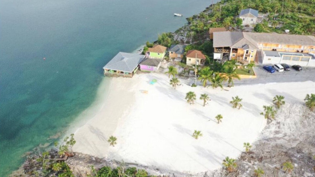 Marsh Harbour Bed & Breakfast | Calypso Hills