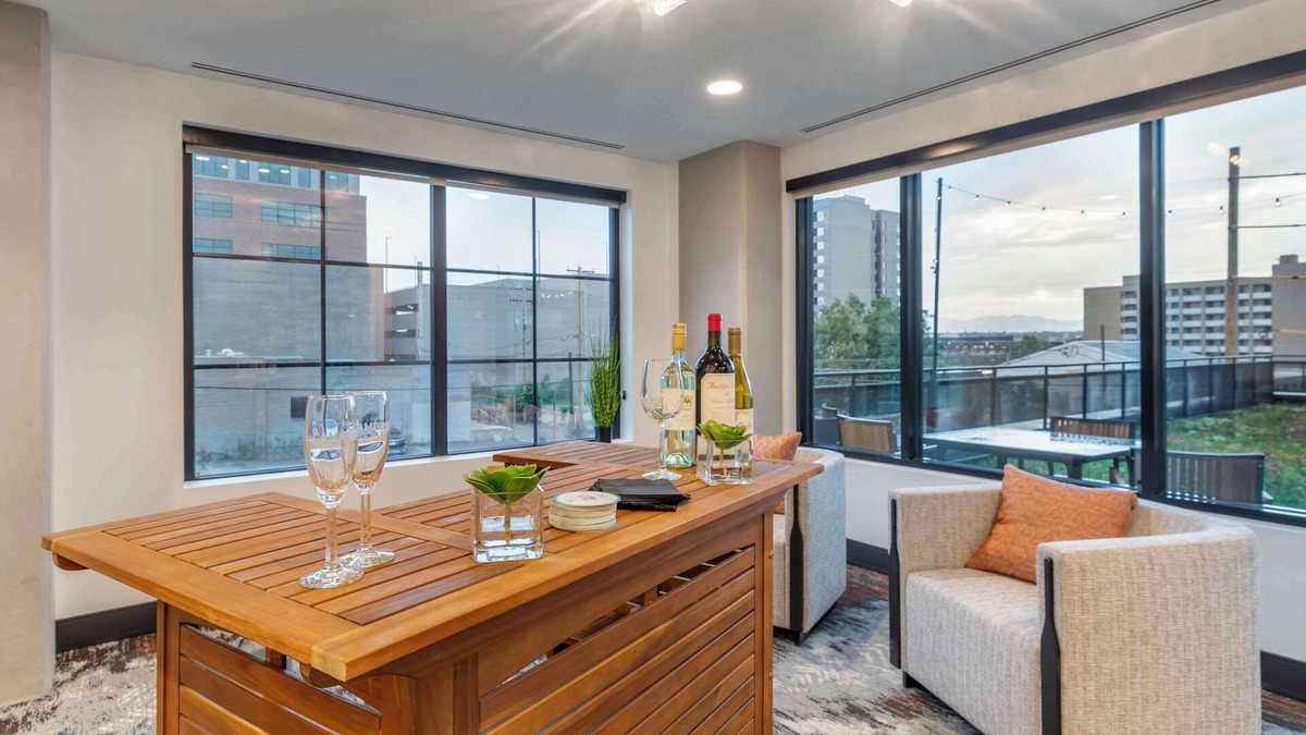 River North Art District Hotel | Cambria Hotel Denver Downtown RiNo