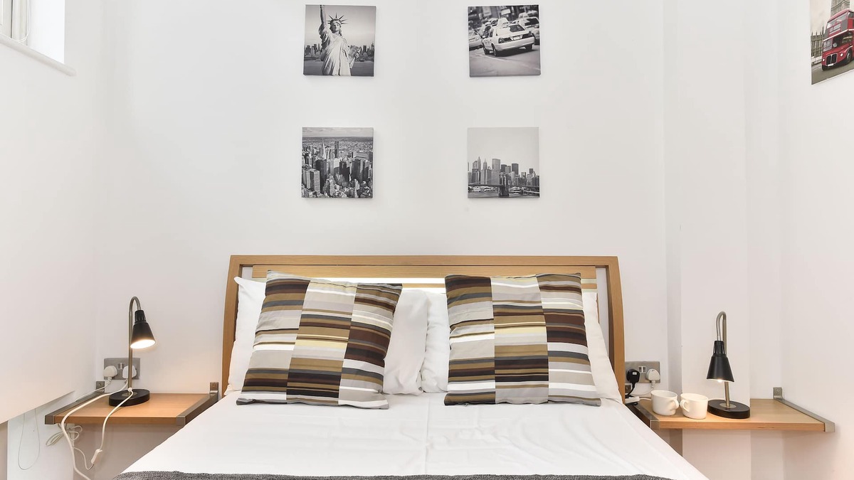 Camden Town with Primrose Hill Apartment | Camden Market Apartments