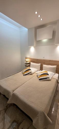 Quartier Sainte-Marguerite Hotel | Camelia Prestige - Place de la Nation