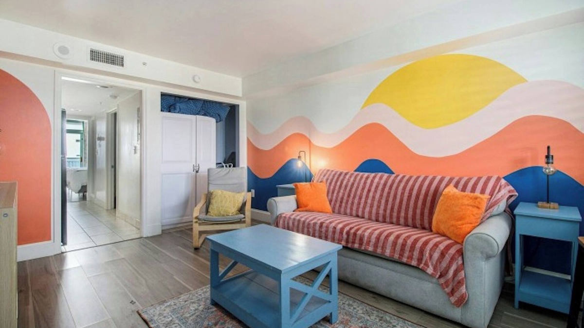 Myrtle Beach Condo | Camelot By The Sea 1610- Oceanfront 1 BR- Pool