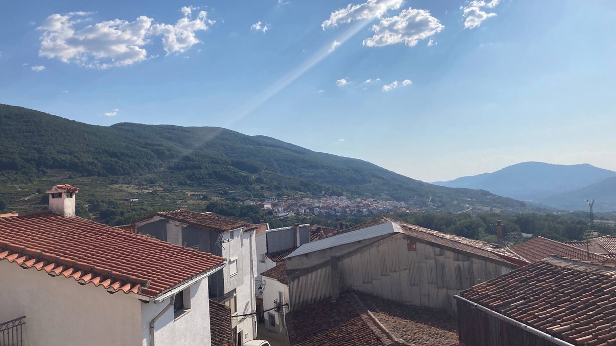 Cabrero House | CaMeme your house in the village