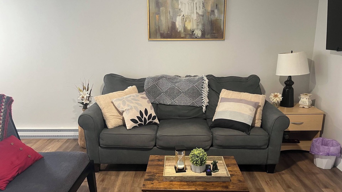 Shoal Harbour Apartment | Camia Inn- Newly Renovated Basement