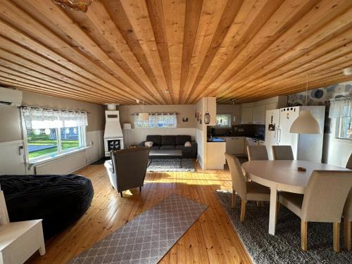 Jukkasjarvi House | Camp Caroli Olala