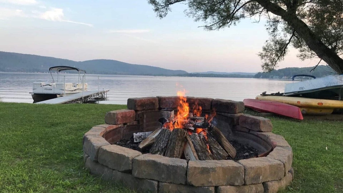 Cooperstown - Otsego Lake Cottage | "Camp Moonshine" Cooperstown Lakefront Cottage
