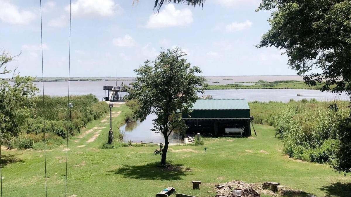 Kaplan House | Camp Paradise located on the marsh in Pecan Island