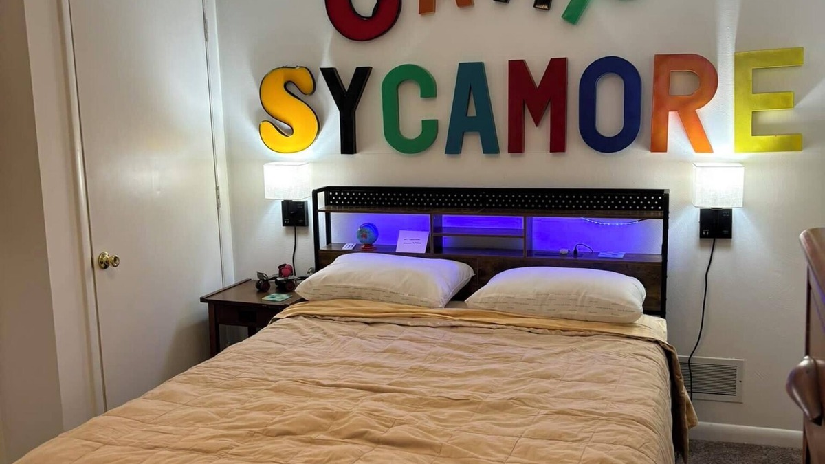 Mount Washington Apartment | Camp Sycamore – Your Cozy Pittsburgh Retreat!