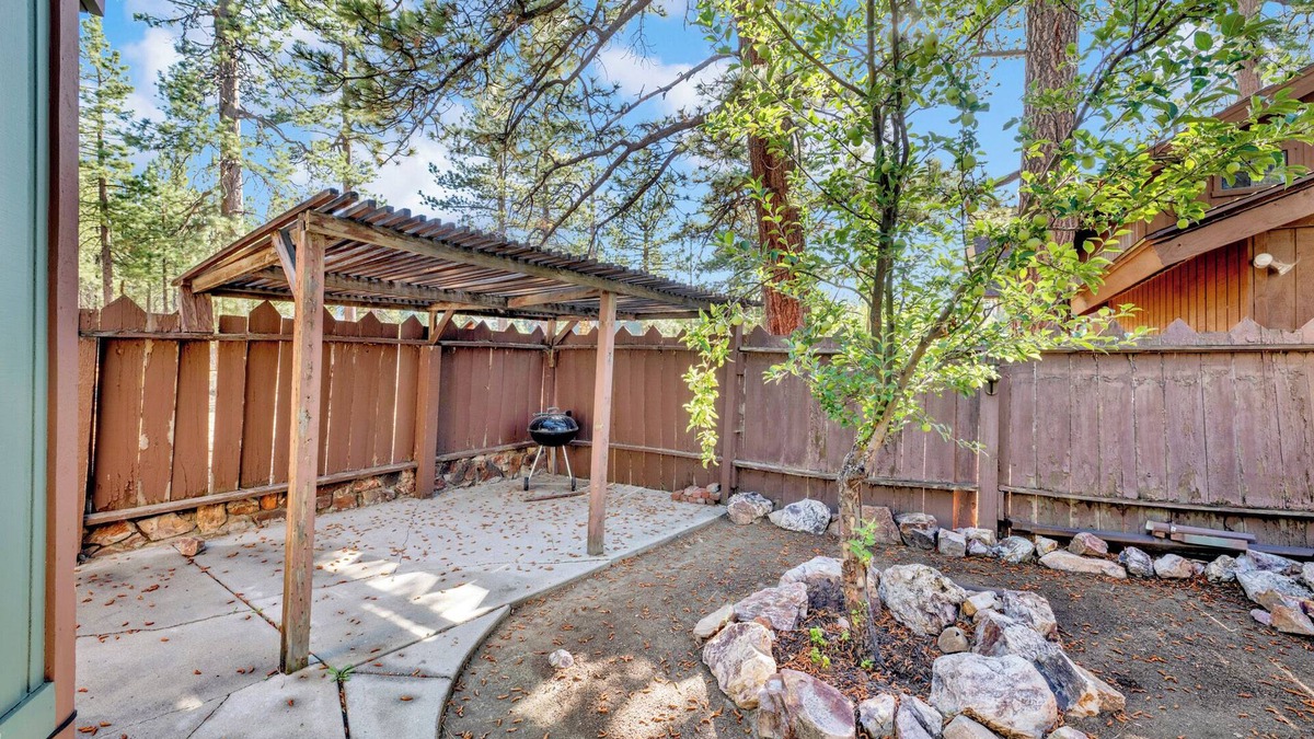 Patton Cabin | Camp Wood Big Bear - Lakeview Family Retreat