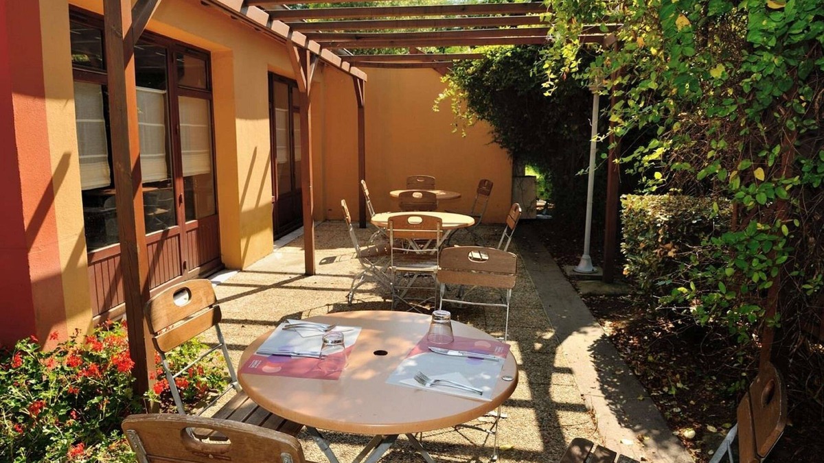 Thiers Hotel | Campanile Clermont Thiers