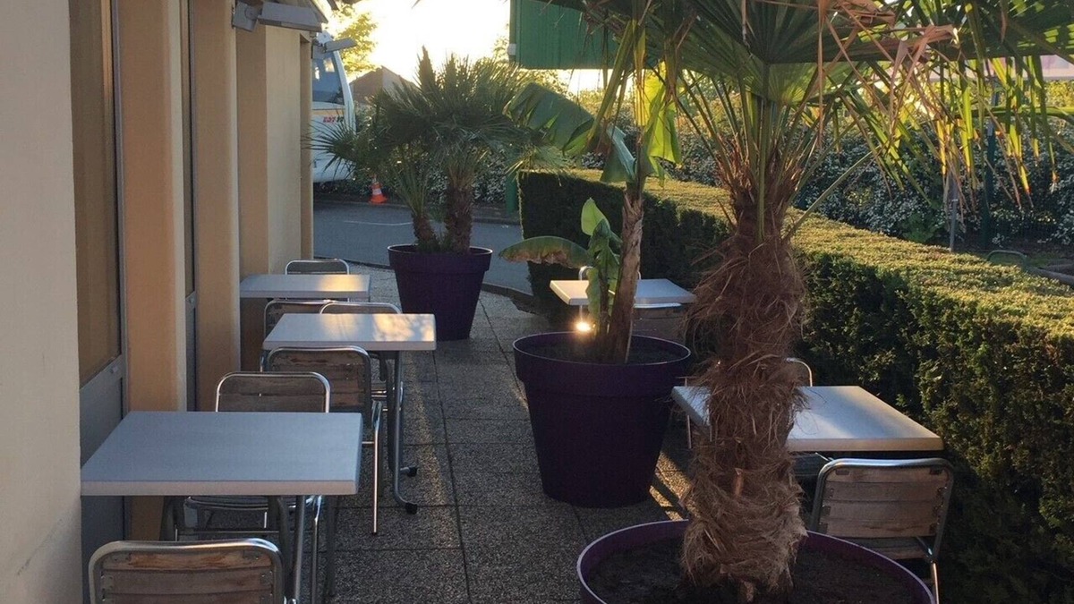 Saint-Apollinaire Hotel | Campanile NATURE - Dijon Est Saint-Apollinaire