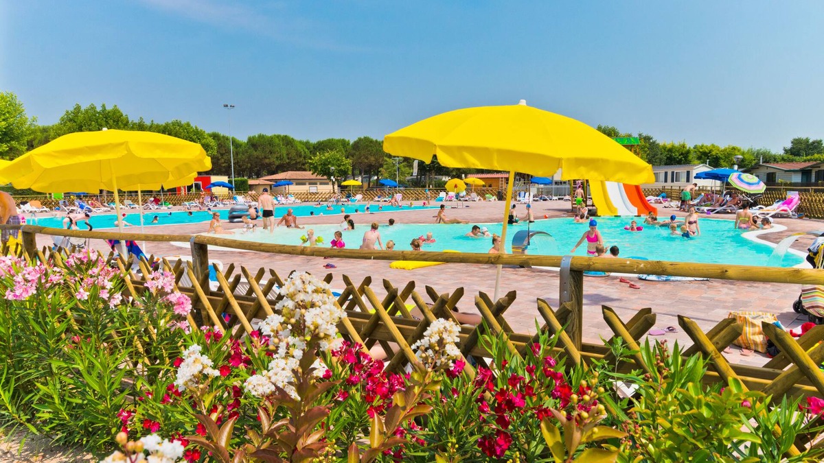 Peschiera del Garda RV Rental | Campeggio del Garda