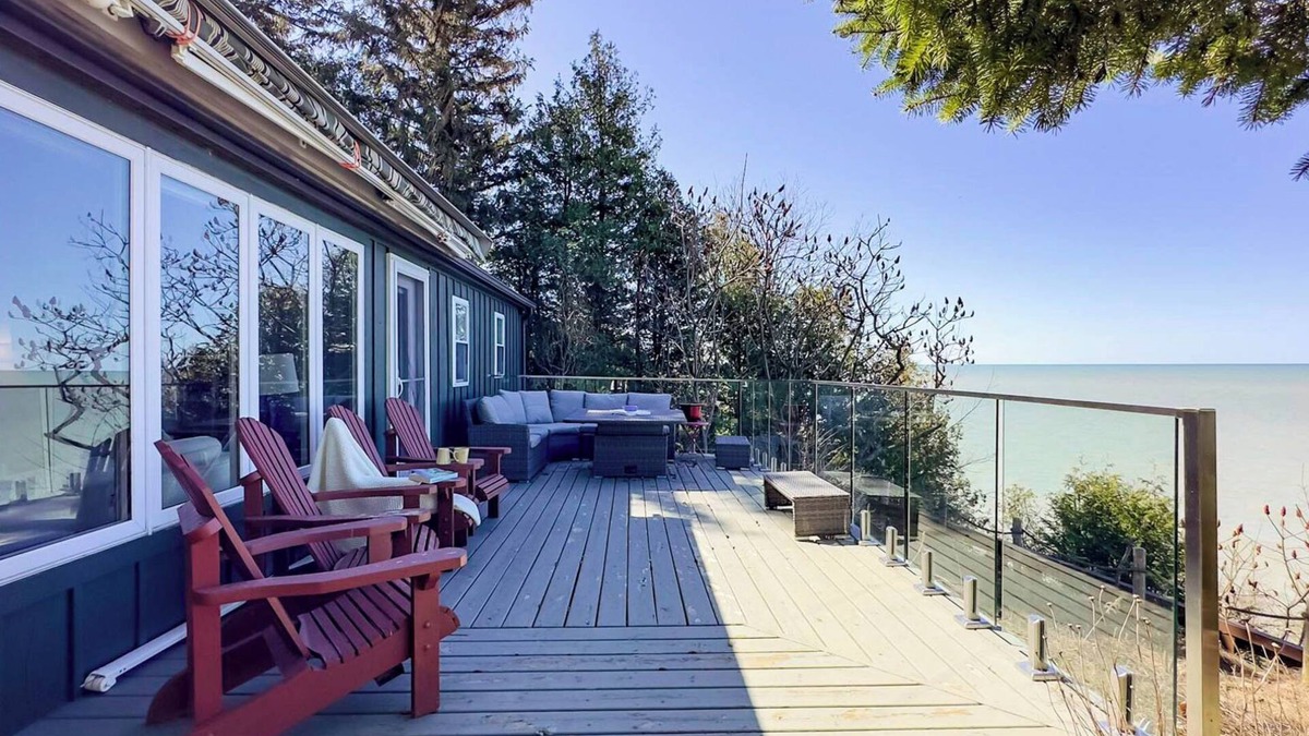 Central Huron Cottage | Campfires & Crisp Air: Sunny Pines