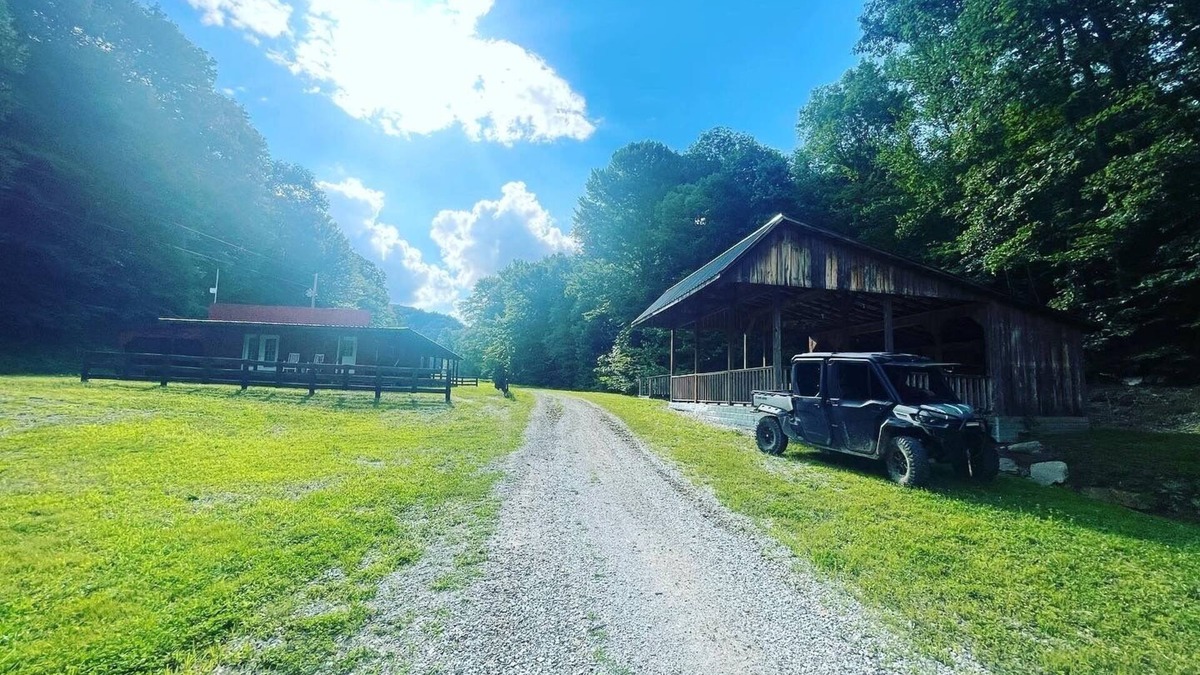 Garrison RV Rental | Campground on 500 acres in Garrison KY. 3 miles from the Ohio river