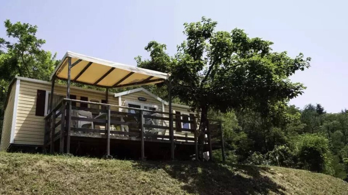 Les Ollieres-sur-Eyrieux House | Camping Le Mas De Champel **** - Mobile Home Comfort 3 rooms 4 people Air-conditioned