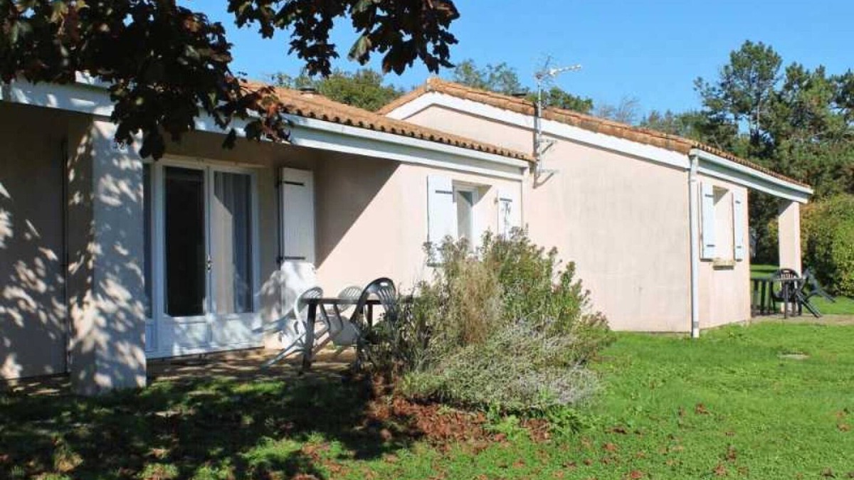 Prailles House | Camping 2 étoiles - Piscine - ccbbdbe