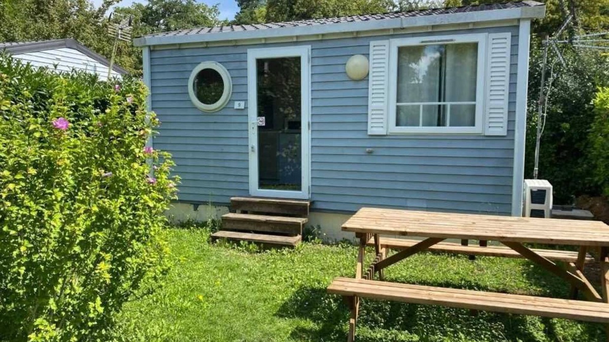 Angicourt House | Camping 2 étoiles - ccbabhf