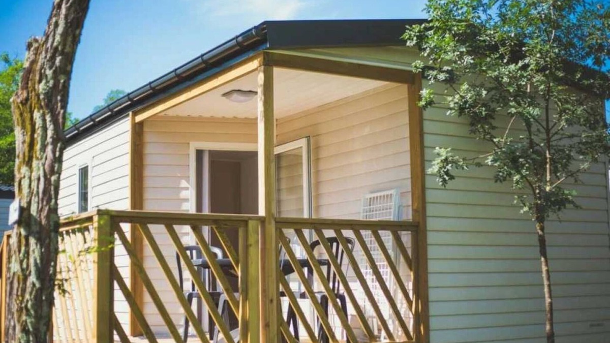 Labeaume House | Camping 3 étoiles - ccaiiah