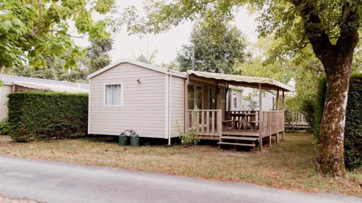 Saint-Laurent-de-Medoc House | Camping 4 étoiles - Parc aquatique - ccb0beb