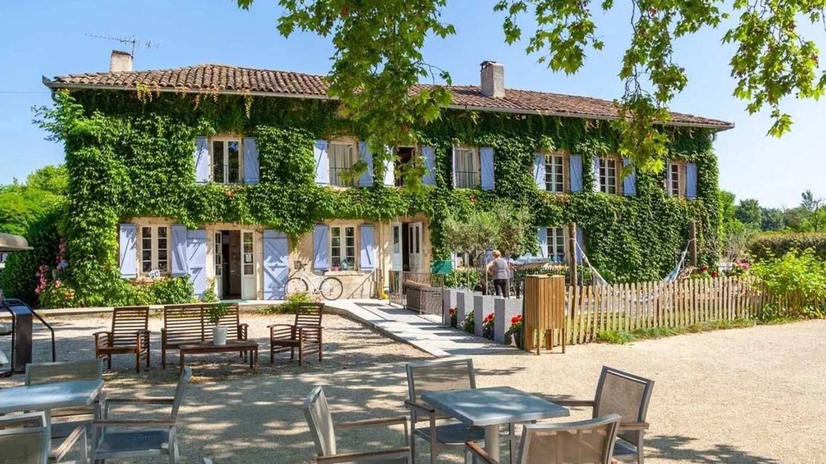Martres-Tolosane House | Camping 4 étoiles - Parc aquatique - eeceia