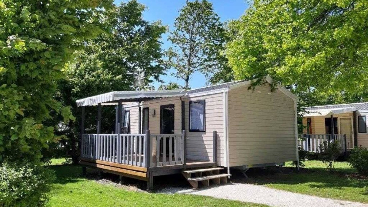 Apremont House | Camping 4 étoiles - Piscine - ccb0bih
