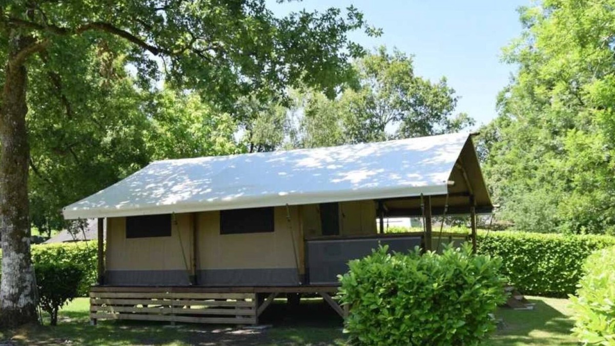 Aramits House | Camping 4 étoiles - Piscine - ccbbdhf