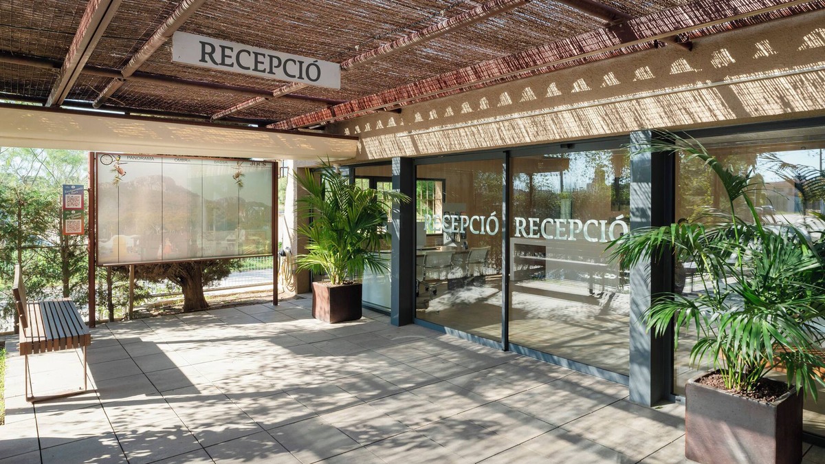 L'Estartit RV Rental | Camping Castell Montgrí