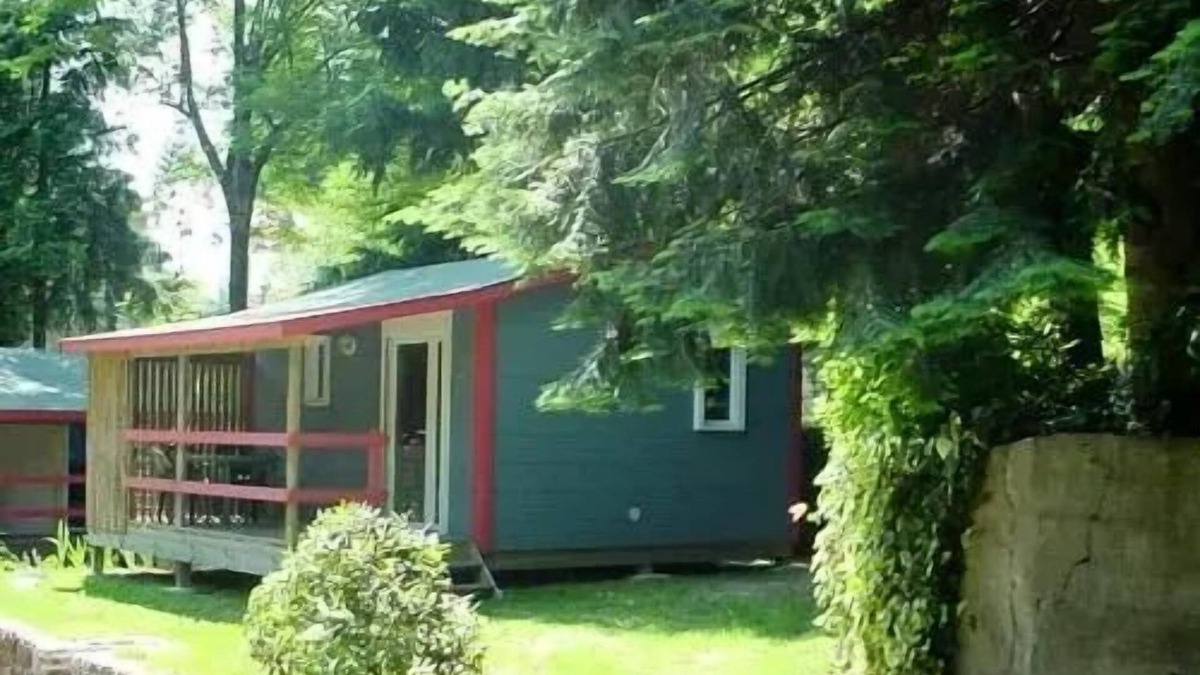Saint-Jean-du-Gard Cabin | Camping des Sources* - Super Comfort 3 room chalet 5 people Air-conditioned