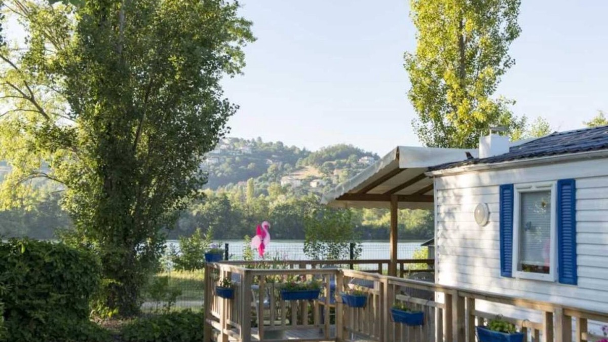 Condrieu House | Camping - Funpass inclus - Piscine - ccaegb0