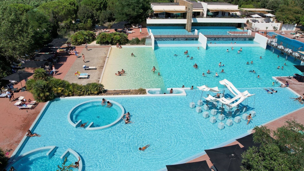 Le Rocchette RV Rental | Camping Village Rocchette
